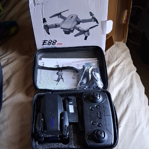 E88 Pro Other - E88 Pro Foldable Drone with Black Controller NIB. WITH CAMERA
